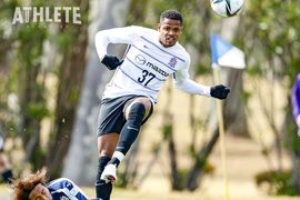 超攻撃的システム スローガン通りの積攻でサンフレッチェがタイトルに邁進