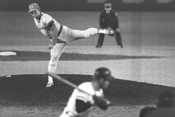 広島東洋カープ　江夏豊選手　ポスター 2025年最新】江夏豊、の人気アイテム - メルカリ