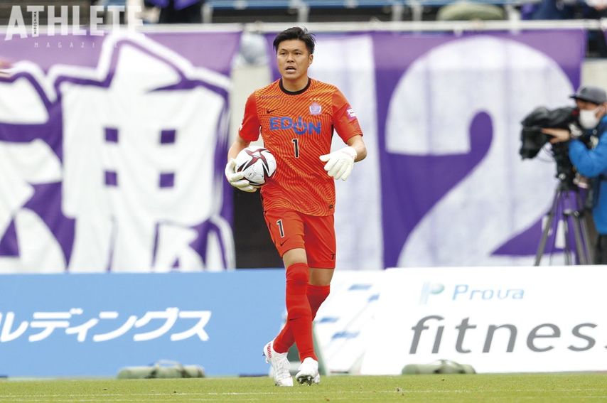 特別なポジションで結果を残し続ける林卓人のエピソード。GK王国・広島の伝統を引き継ぐベテランのスゴさをサンフレOBが解説<br />