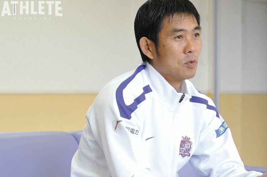 <div class="caption">コーチを経て、2012年からサンフレッチェ広島の監督として指揮を執った森保。2018年からは日本代表コーチに就任した。</div>