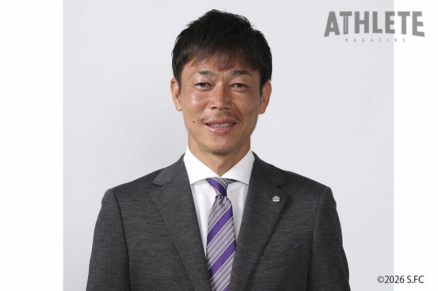 サンフレッチェ広島レジーナ、赤井秀一監督との契約更新を発表。就任１シーズン目に皇后杯制覇へと導く