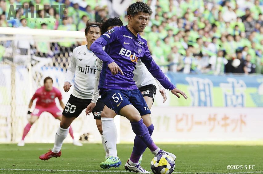 <div class="caption">トレーニングマッチで1ゴールをあげた加藤陸次樹。今シーズンから背番号『11』を背負う（写真は2025年12月）</div>