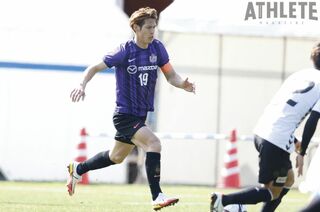 吉田安孝的月間mvp 神戸戦で劇的同点ゴールを決めた広島のキャプテン Sanfrecce 吉田安孝の紫風堂々 広島アスリートマガジン