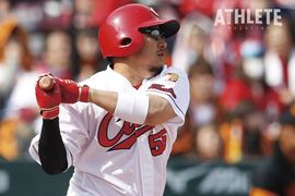 松山竜平は新たに背番号55を背負い、今季も強力打線の中軸を担う！