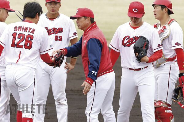 カープ若手育成論＞高二軍監督が噛み締める〝二軍監督のやりがい