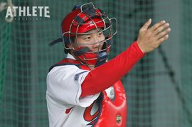 會澤、坂倉、中村奨成の争いに2年目の石原も参戦。12球団一熾烈なカープ正捕手争いの行方は⁉<br />