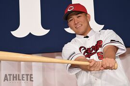 「指名してくれた末永スカウトへ恩返しをしたい」2023年カープドラフト指名選手の言葉＜ドラフト4位・仲田侑仁＞<br />