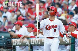 10年目のブレーク、そしてカープの主力へ。遅咲きユーティリティープレーヤー・上本崇司の足跡