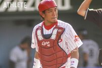 <div class="caption">現役引退後はカープの一位軍バッテリーコーチに就任。現在は二軍バッテリーコーチを務めている</div>