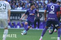 <div class="caption">今季初スタメンのトルガイ アルスラン</div>