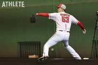 <div class="caption">開幕ローテーション入りをつかんだ、プロ２年目の岡本駿</div>