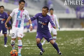 スキッベ新監督不在もコーチ陣の連携が素晴らしい。開幕後5試合のサンフレッチェ広島の戦いを振り返る《吉田安孝の紫風堂々》