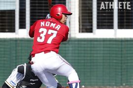 球団初の偉業を成し遂げた名将の影響が色濃く残る“3拍子”揃った選手の象徴【カープ背番号の系譜】