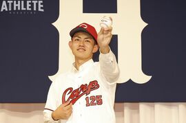 《カープ・新入団選手発表会見》ケガを乗り越えドラフト候補へ急成長！変化球が魅力の育成ドラフト3位・辻 大雅