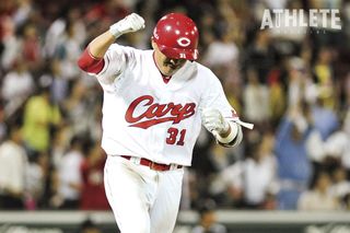 カープ 石原慶幸選手 デニムキャッチャーミット 10個限定 名実共にカープを代表する捕手へ” 石原慶幸の軌跡 part2/2008-2014