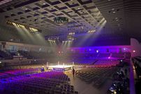 <div class="caption">4月26日に新日本プロレスが大会を開催する広島サンプラザホールの内観。</div>