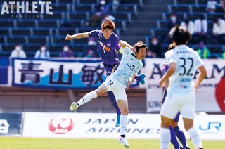 サンフレッチェ背番号の系譜 127試合連続フルタイム出場 サンフレッチェ の鉄人から鉄壁守備のキーマンに受け継がれる背番号 Sanfrecce 編集部コラム 広島アスリートマガジン