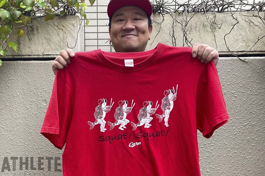 我善導の“週刊”カープTシャツコレクション～65枚目～ <br />カープが誇る名物パフォーマンス！ 鯉戦士を鼓舞する“あの応援”がイラストになった1枚