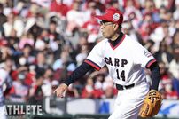 <div class="caption">2025年11月に開催された『Carp Legend Game 2025』で登板する外木場義郎氏</div>
